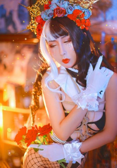 巨乳女士官