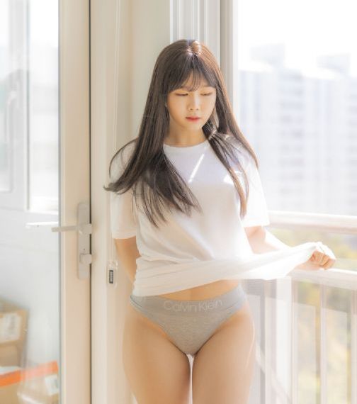 吴谨言墨雨云间