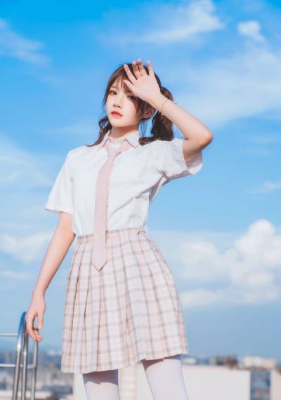 老汉胯下的女学生