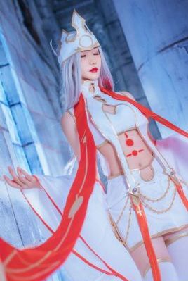 天降女子从2楼掉下了未修剪