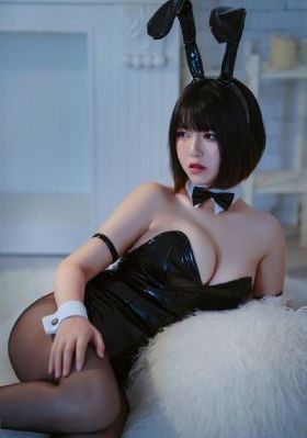双腿固定强制电击调教高潮